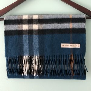 Burberry cashmere scarf